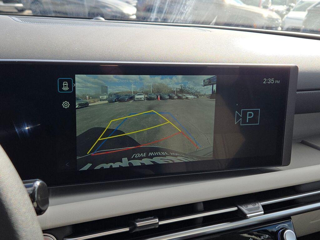 New 2026 Silver Hyundai SEL AWD image 31