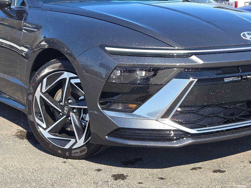 New 2026 Gray Hyundai SEL Sport image 3