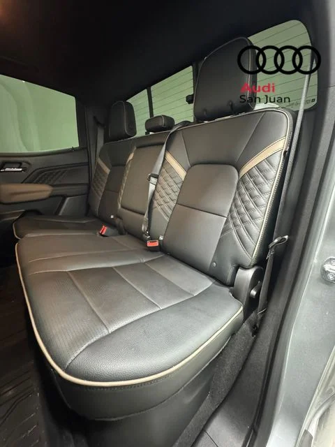 Used 2023 Silver GMC Denali image 25