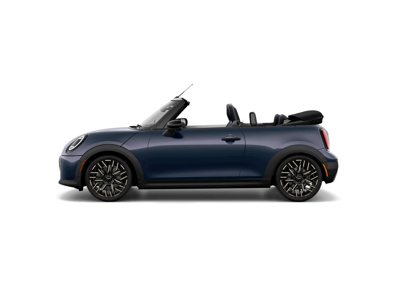 New 2026 Blue Metallic MINI Iconic image 4