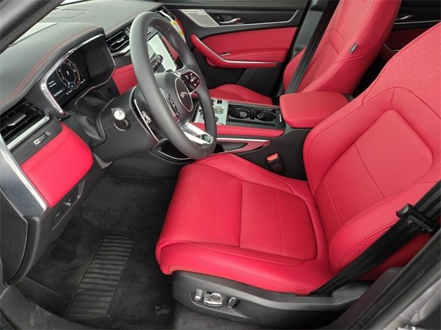 New 2026 Eiger Grey JAGUAR P400 R-DYNAMIC S image 10