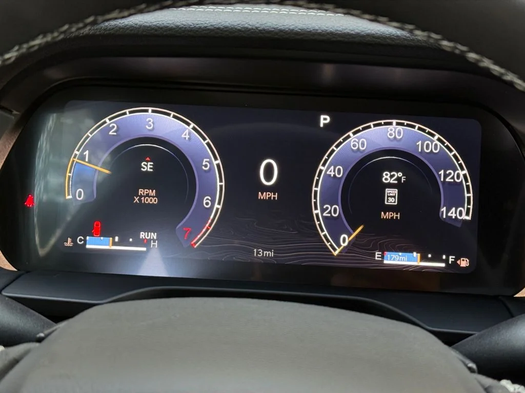 New 2027 Black Jeep Laredo Altitude image 14