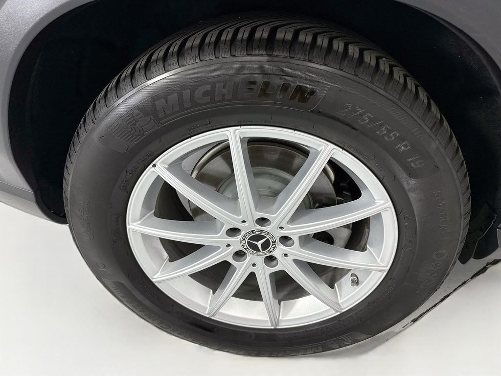 Certified Used 2026 Black Mercedes-Benz GLE 350 image 32