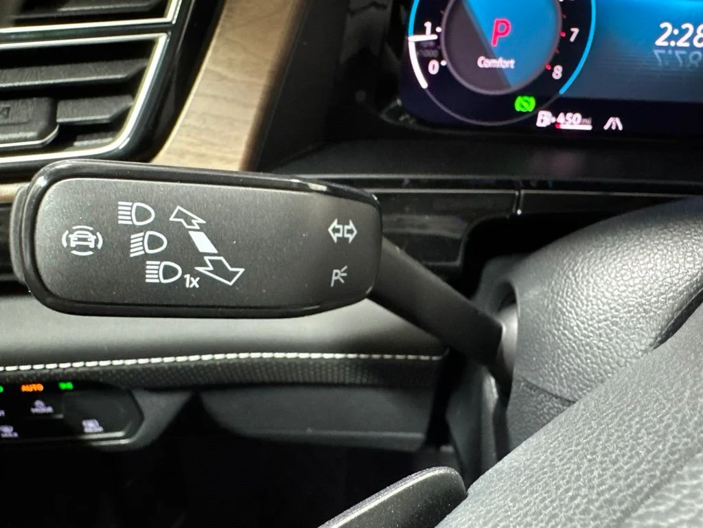 New 2026 Green Volkswagen 2.0T SE w/Technology image 30