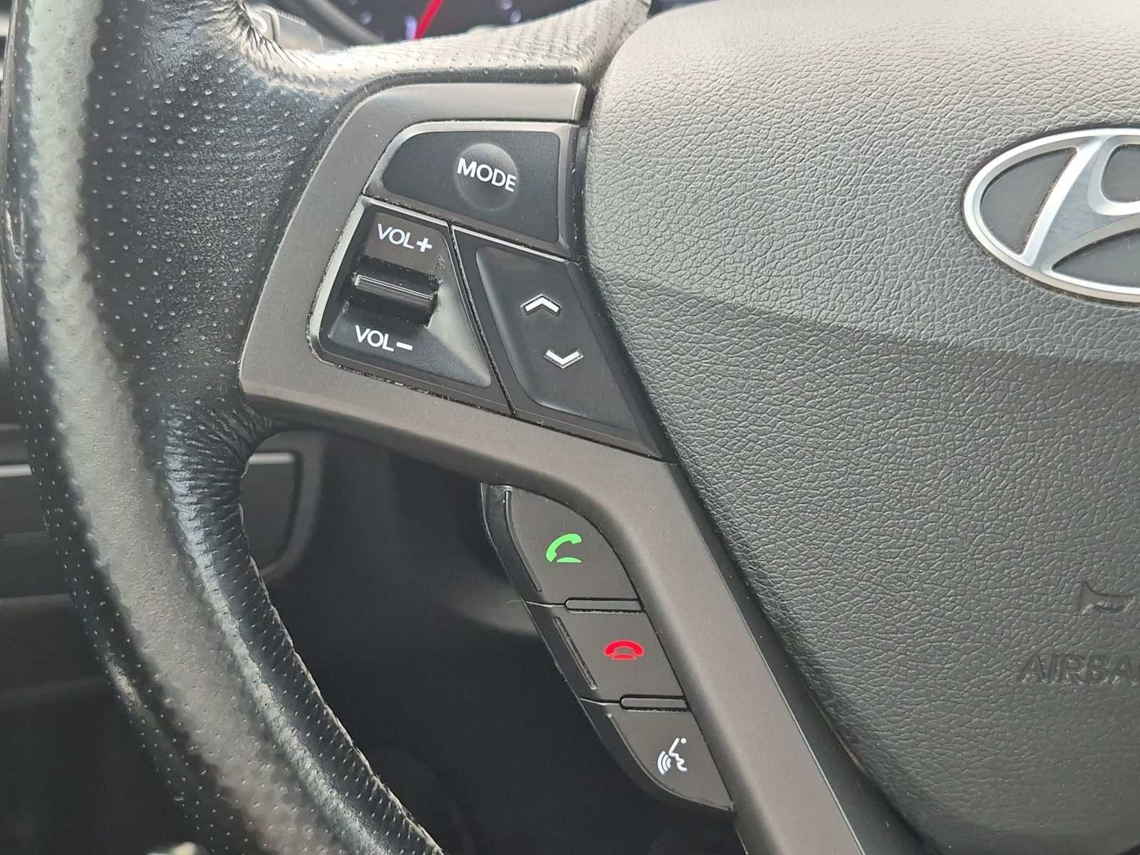 Used 2016 Elite White Hyundai Turbo image 22