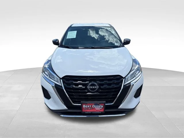 Used 2024 White Nissan S image 2