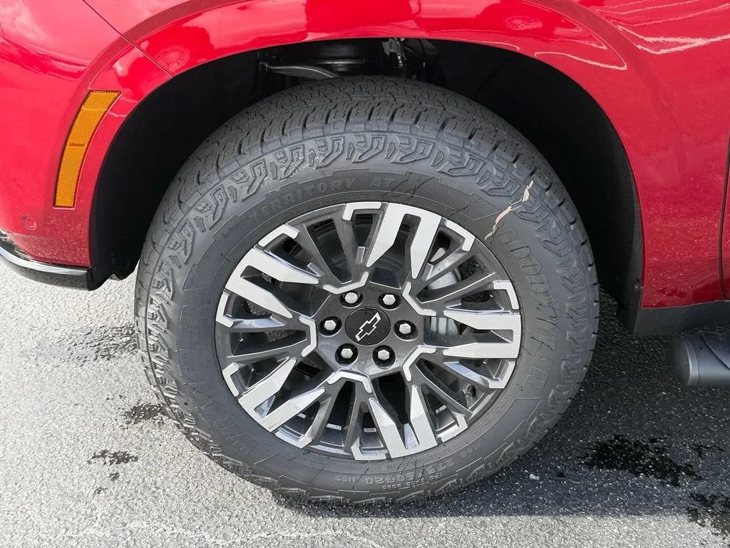New 2026 Radiant Red Tintcoat Chevrolet Z71 image 18