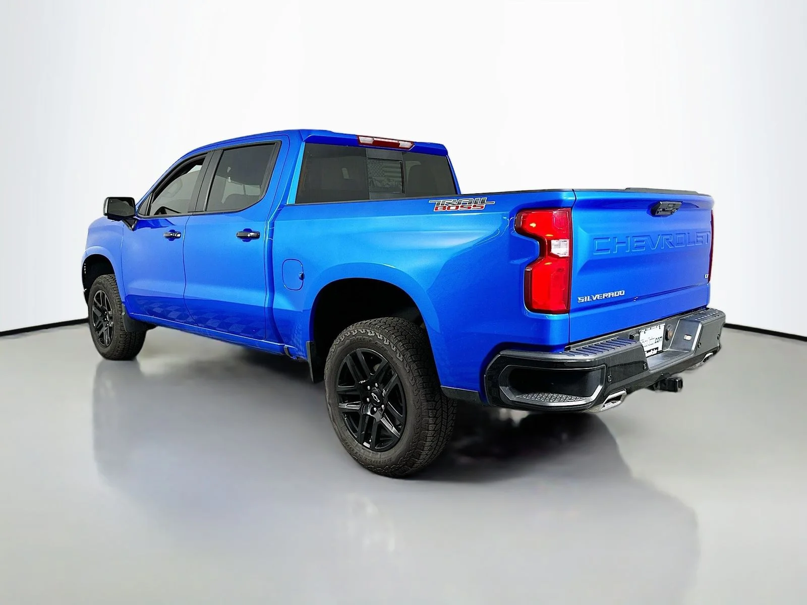 Used 2025 Riptide Blue Metallic Chevrolet LT Trail Boss image 9