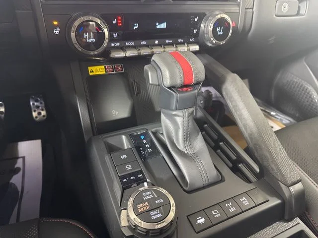 2026 Toyota Tacoma TRD Pro - Photo 18