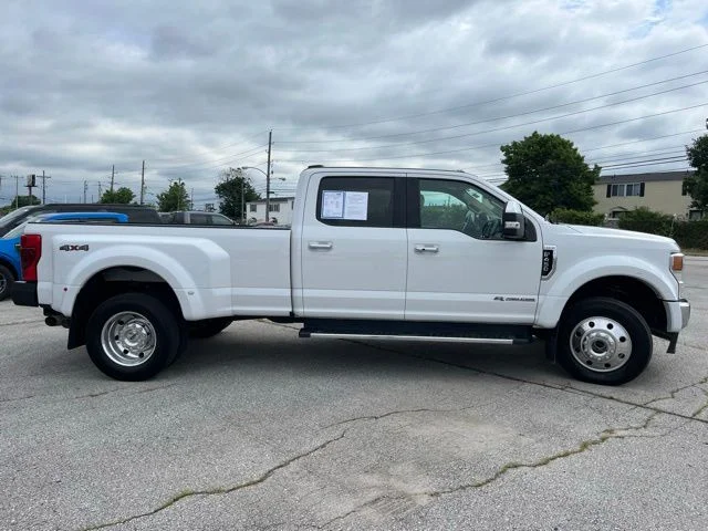 Used 2020 White Ford Lariat image 7
