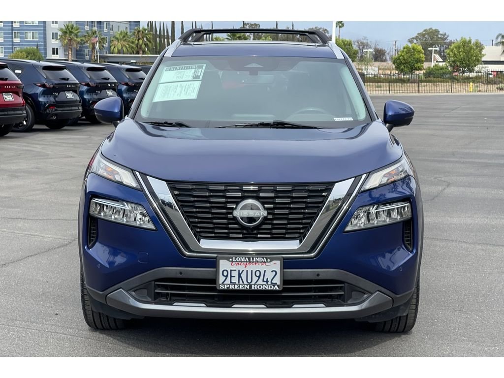Used 2023 Caspian Blue Metallic Nissan SL image 9