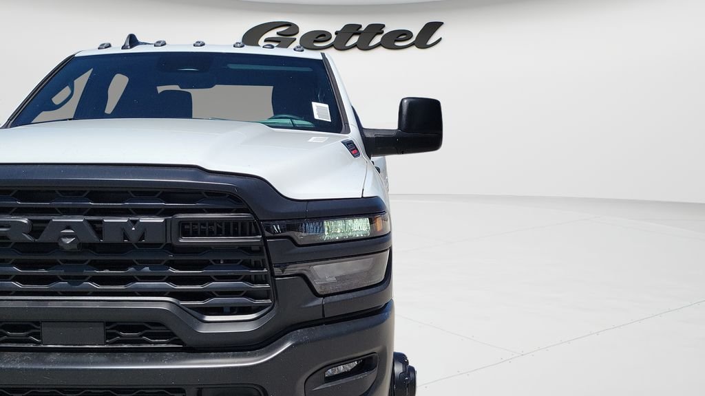 New 2026 Bright White Clear-Coat Exterior Paint RAM Tradesman image 24