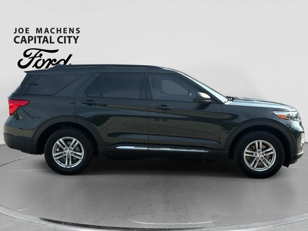 Used 2023 Green Ford XLT image 3