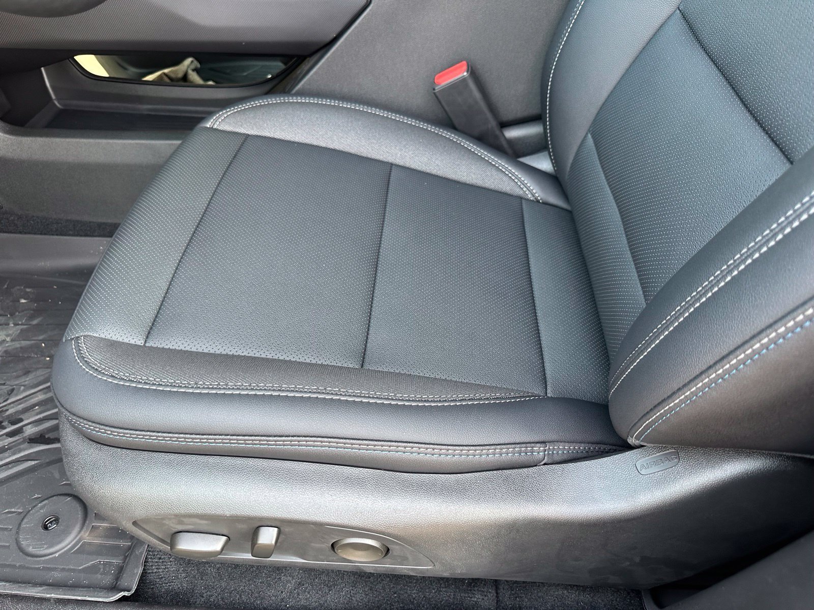 2026 Chevrolet Equinox EV 2LT - Photo 16