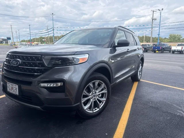 Used 2022 Gray Metallic Ford XLT image 7