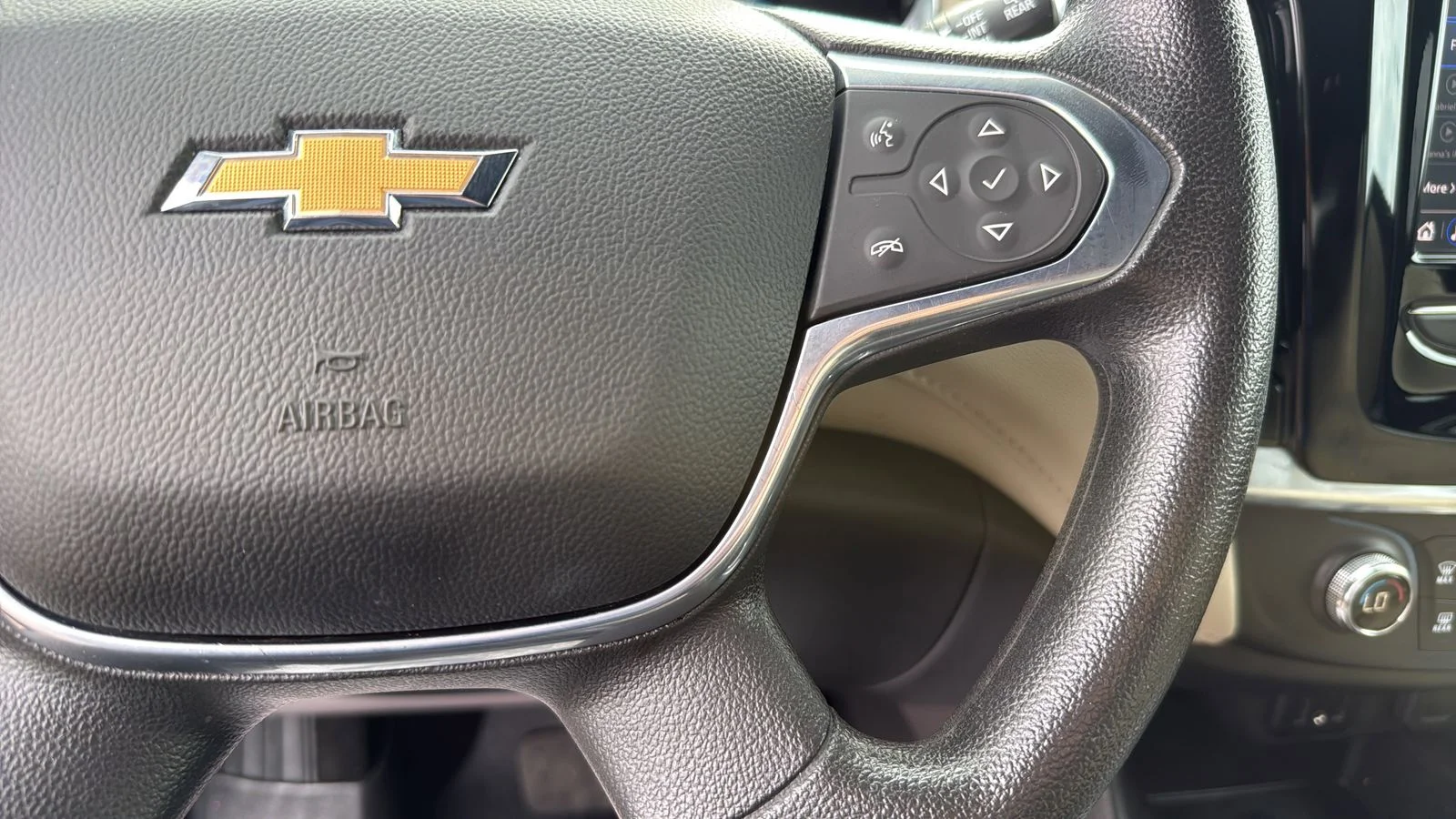 Used 2022 White Chevrolet LS image 15