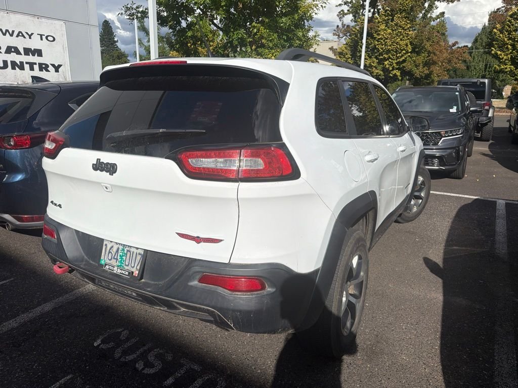 Used 2015 Bright White Clearcoat Jeep Trailhawk image 4