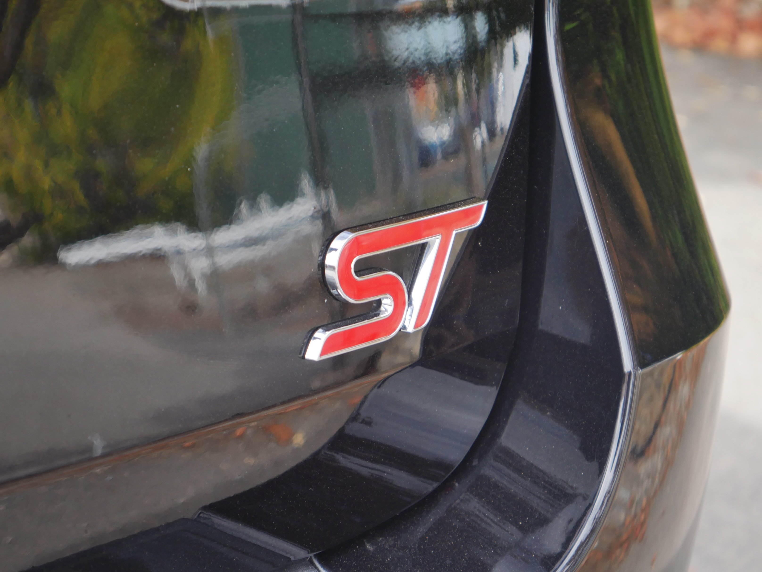 Used 2023 Agate Black Metallic Ford ST image 12