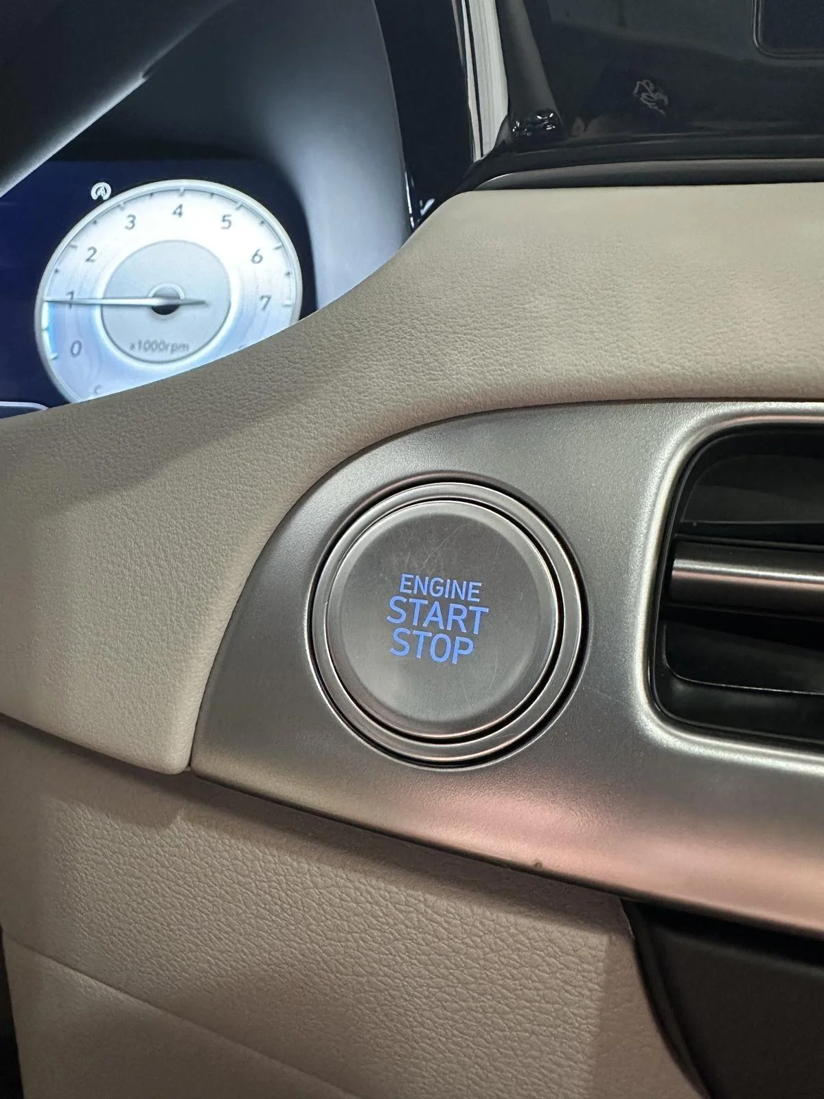 Used 2023  Hyundai Limited image 15