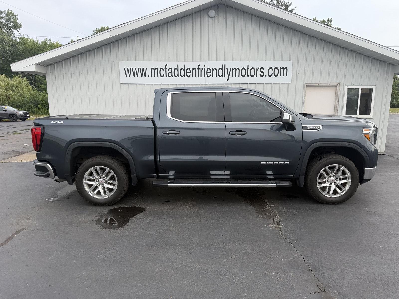 Used 2019 Dark Sky Metallic GMC SLE image 1