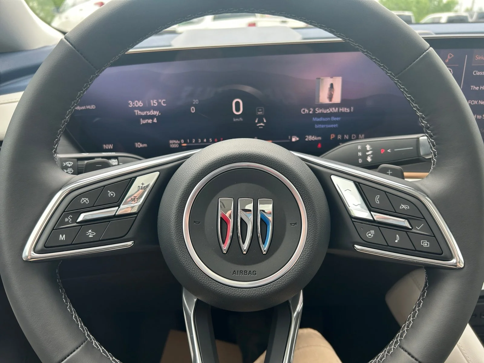 New 2026 Iridescent White Tricoat Buick Avenir AWD image 21