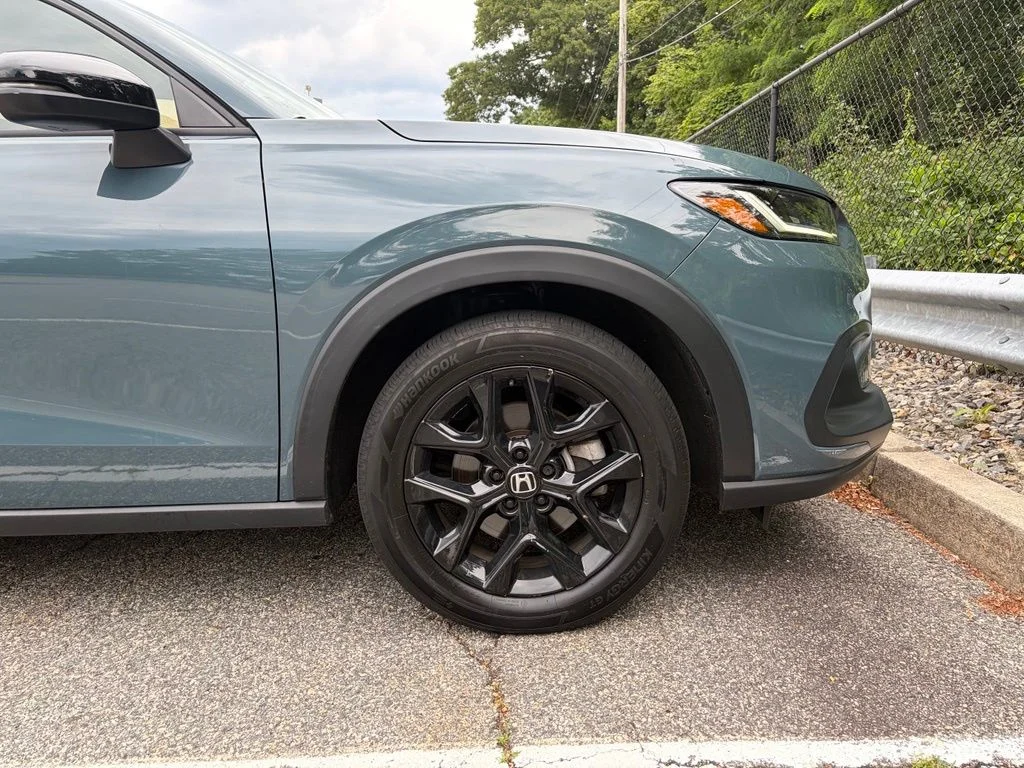 Used 2023 Green Honda Sport image 9