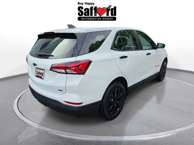 Used 2022 White Chevrolet LS image 4