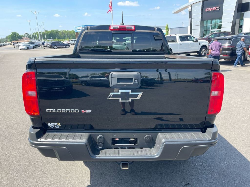 View vehicle photo 4