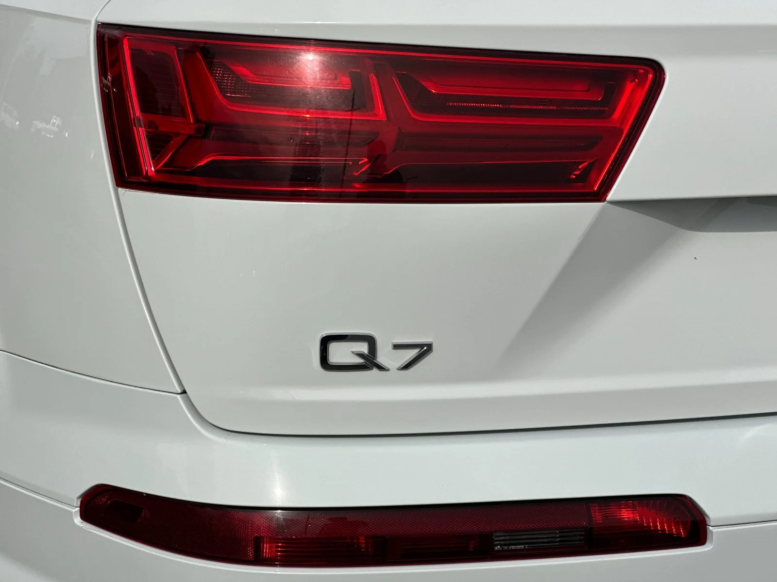 Used 2019  Audi 55 Prestige image 34