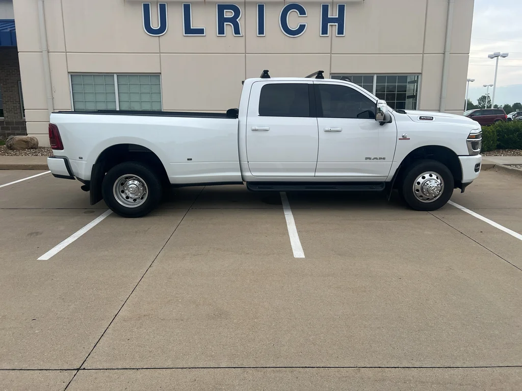 Used 2025 Bright White Clearcoat Ram Laramie image 10