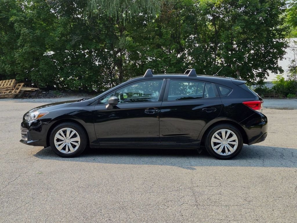 Used 2023 Black Subaru Base image 8