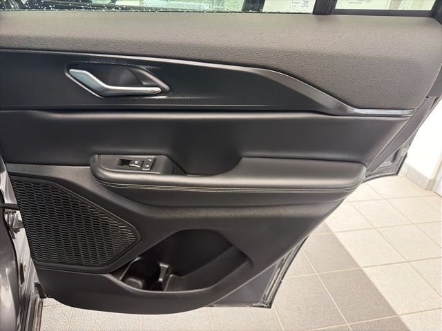 Used 2025 Gray Jeep Altitude X image 9