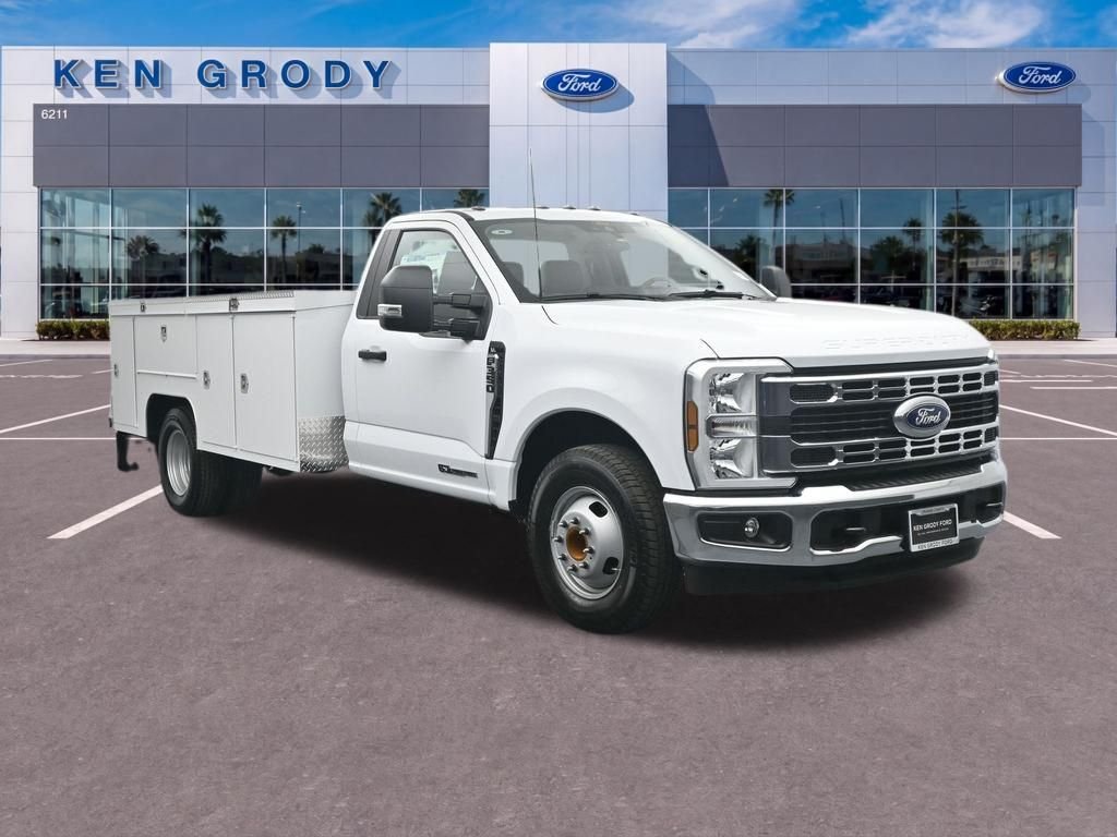 2026 Ford F-350 XL Regular Cab 169-In DRW's photo