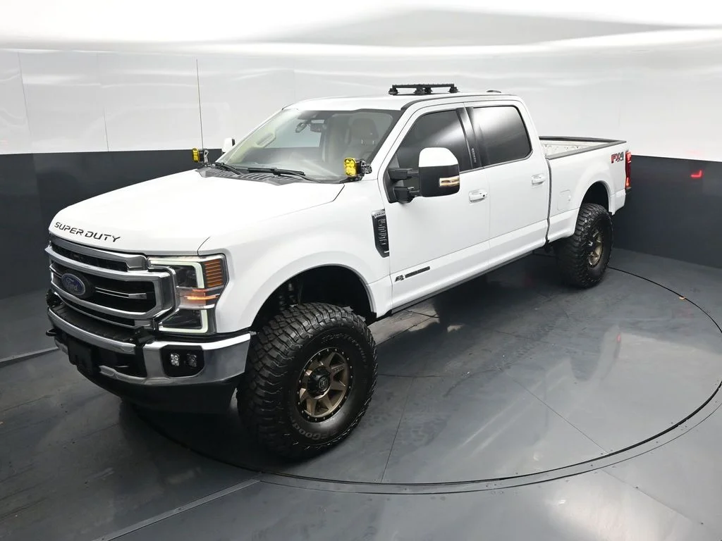 Used 2021 White Ford Lariat image 33