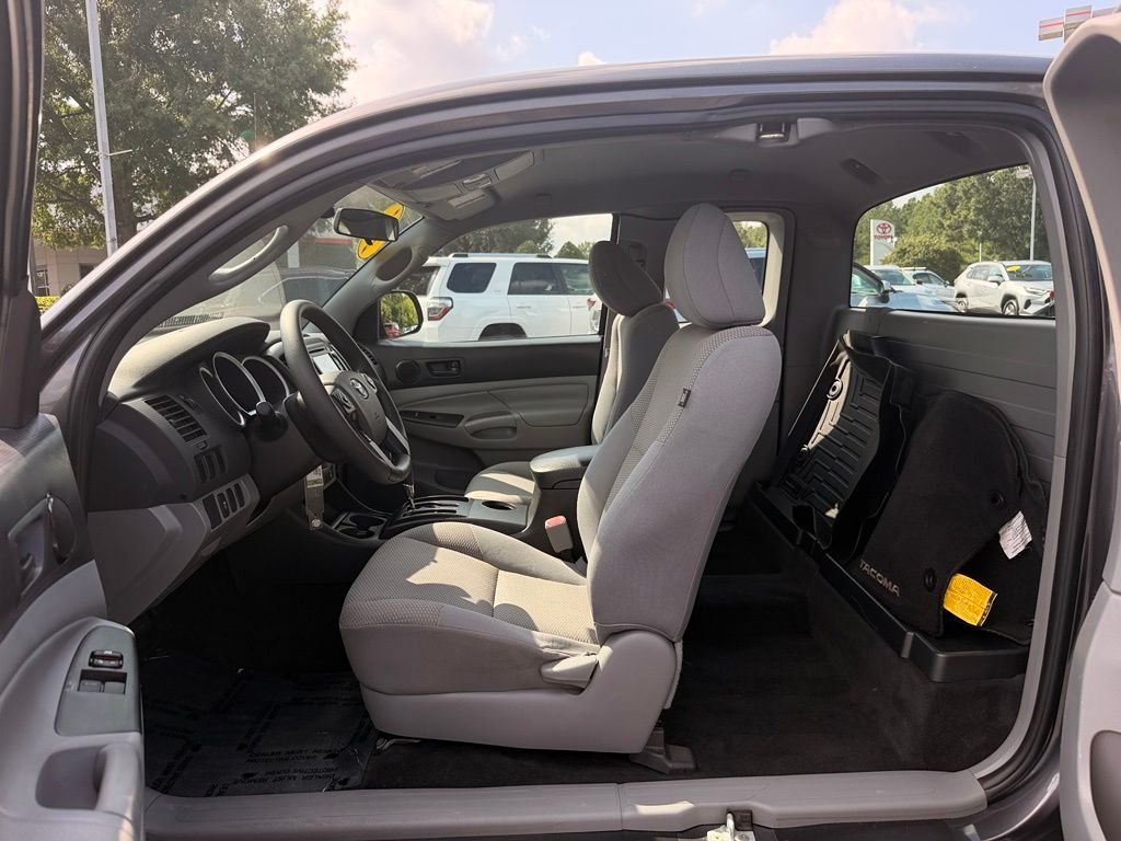 Used 2015 Gray Toyota Base image 22