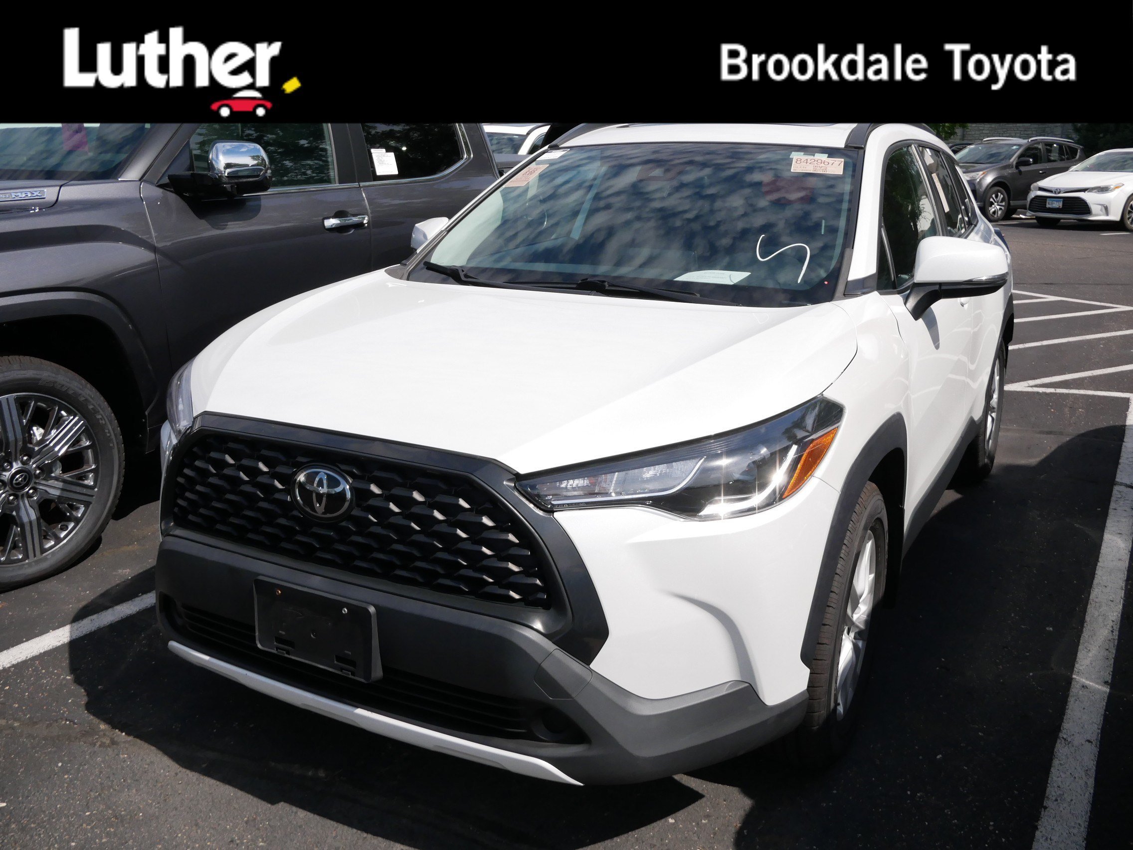 Certified Used 2022 WIND CHILL PEAR Toyota LE image 1