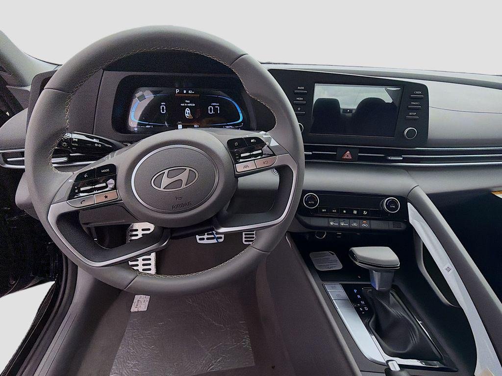 New 2026 Abyss Black Hyundai SEL Sport image 8