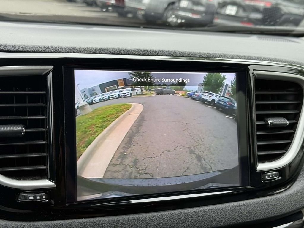 Used 2024 Black Chrysler Touring L image 28