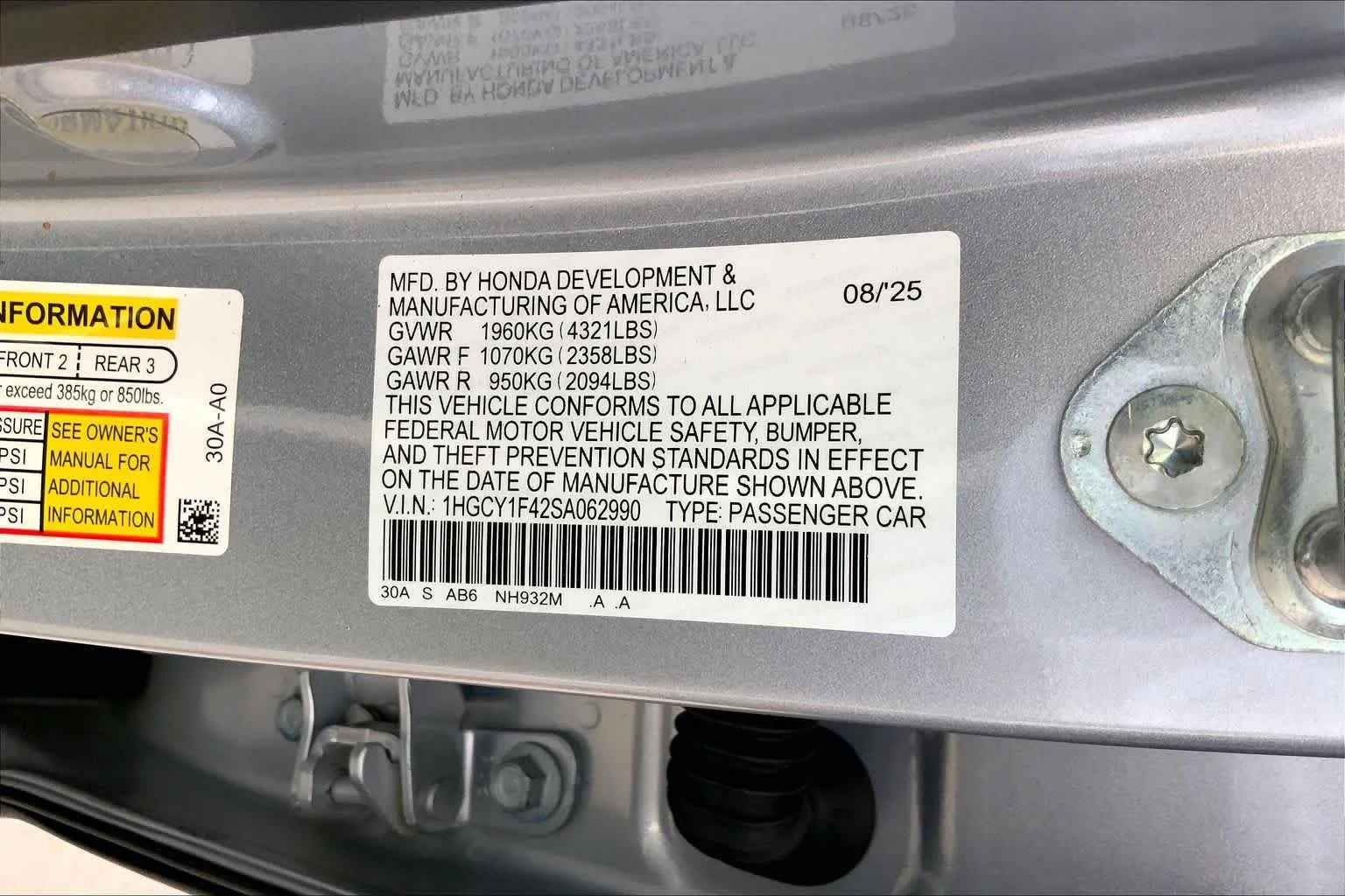 Used 2025 Solar Silver Metallic Honda SE image 44