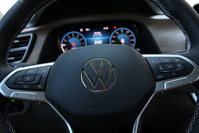 2026 Volkswagen Atlas SE w/Tech - Photo 16