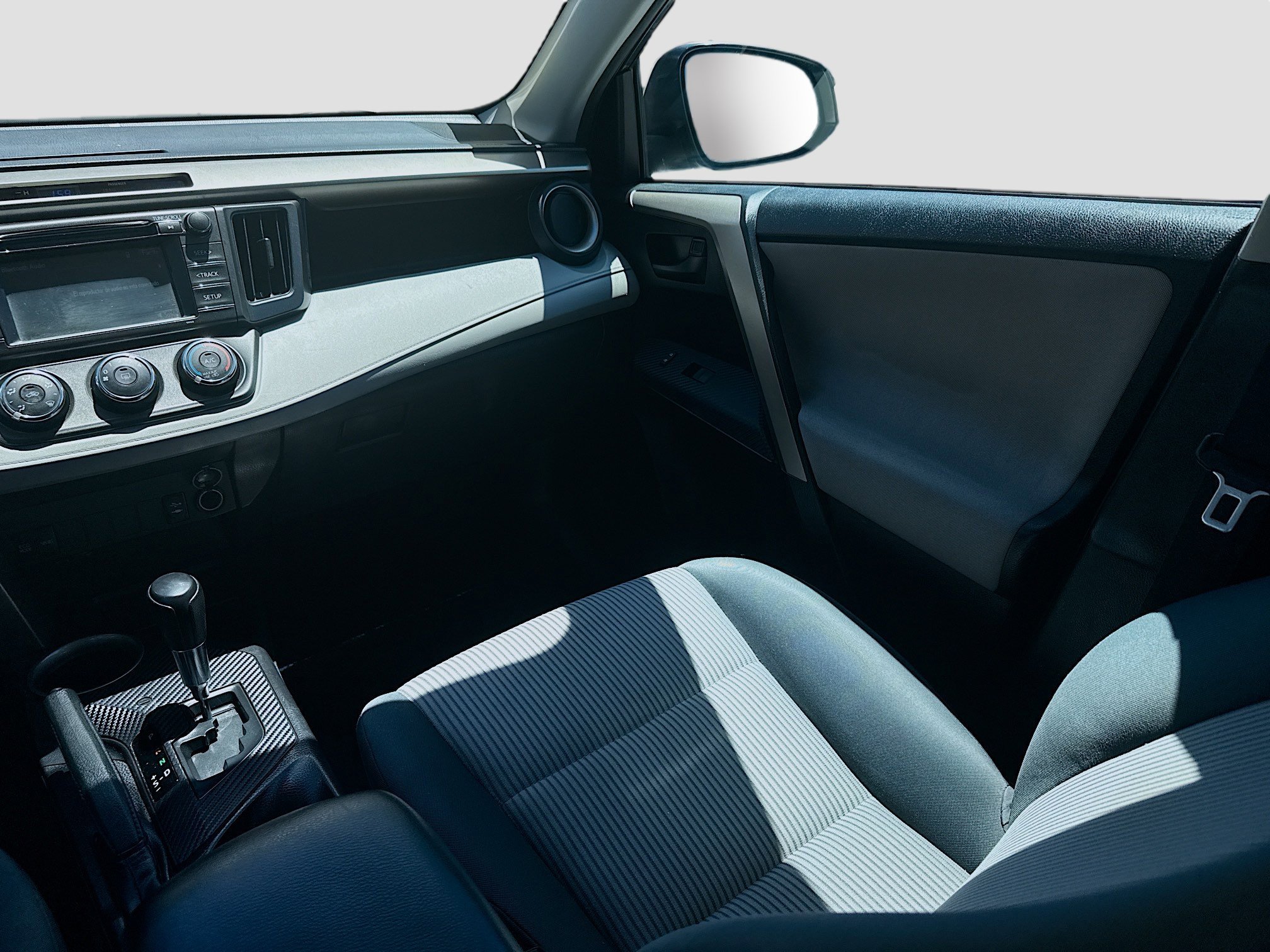 Used 2015 Magnetic Gray Metallic Toyota LE image 21