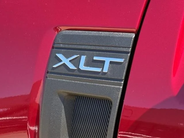 New 2026 Ruby Red Metallic Tinted Clearcoat Ford XLT image 7