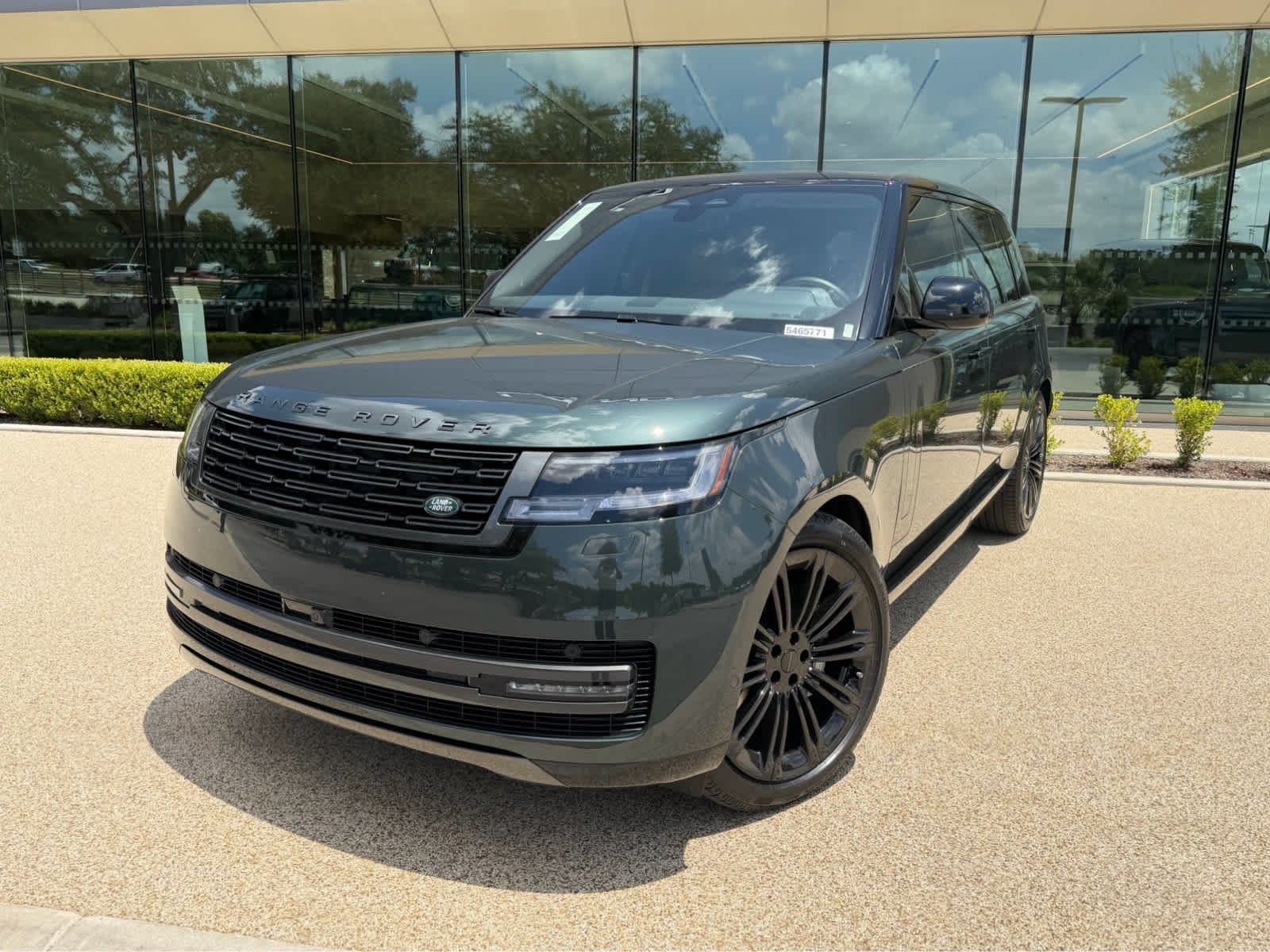New 2026 Range Rover SE