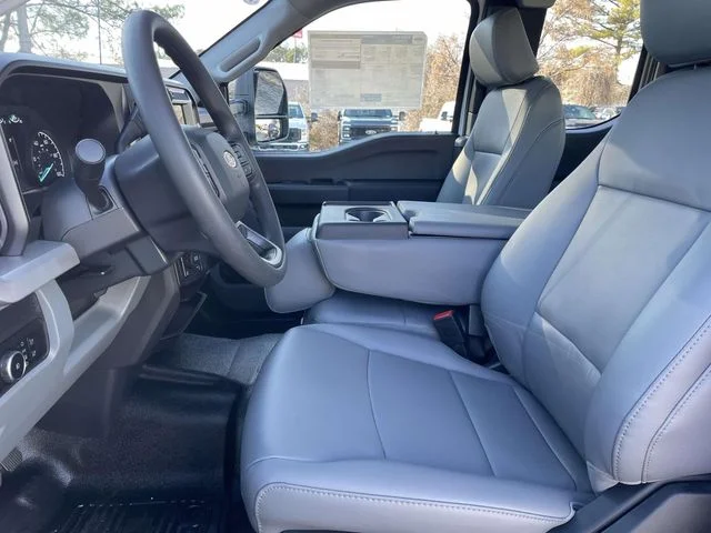 New 2026 Oxford White Ford F-350® XL image 17