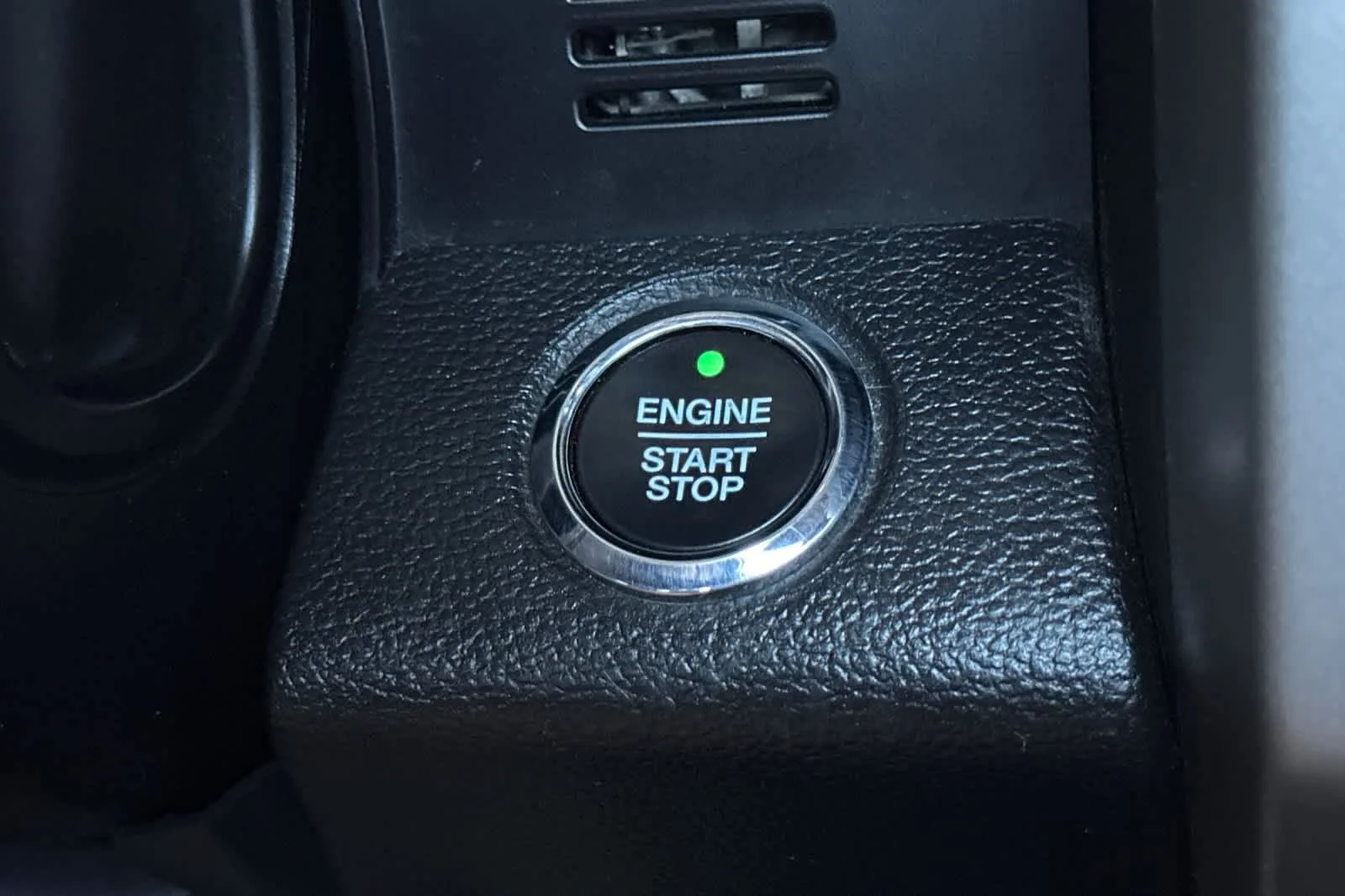 Used 2017 Ingot Silver Metallic Ford Lariat image 22