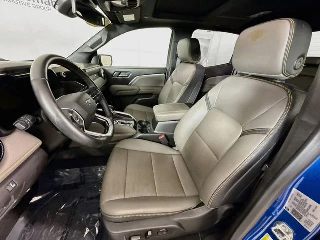 Used 2024 Blue Chevrolet ZR2 image 21