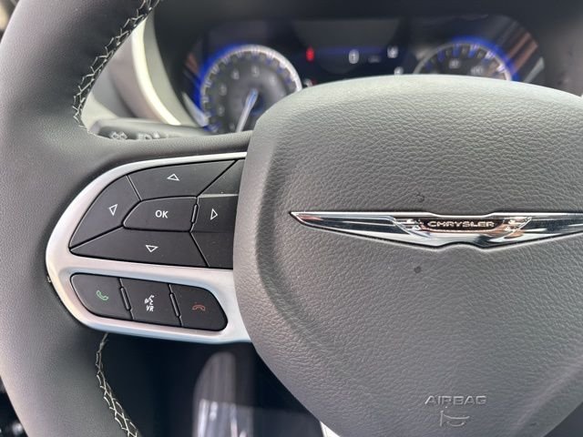 2026 Chrysler Pacifica Select - Photo 27