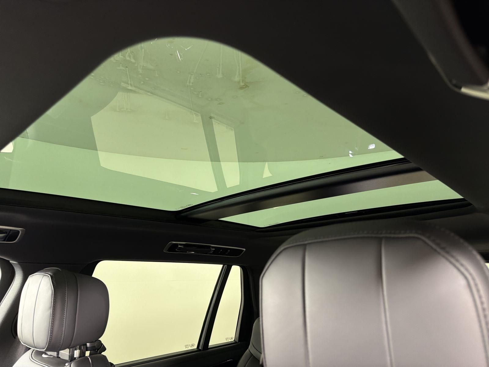 2026 Land Rover Range Rover SE - Photo 9