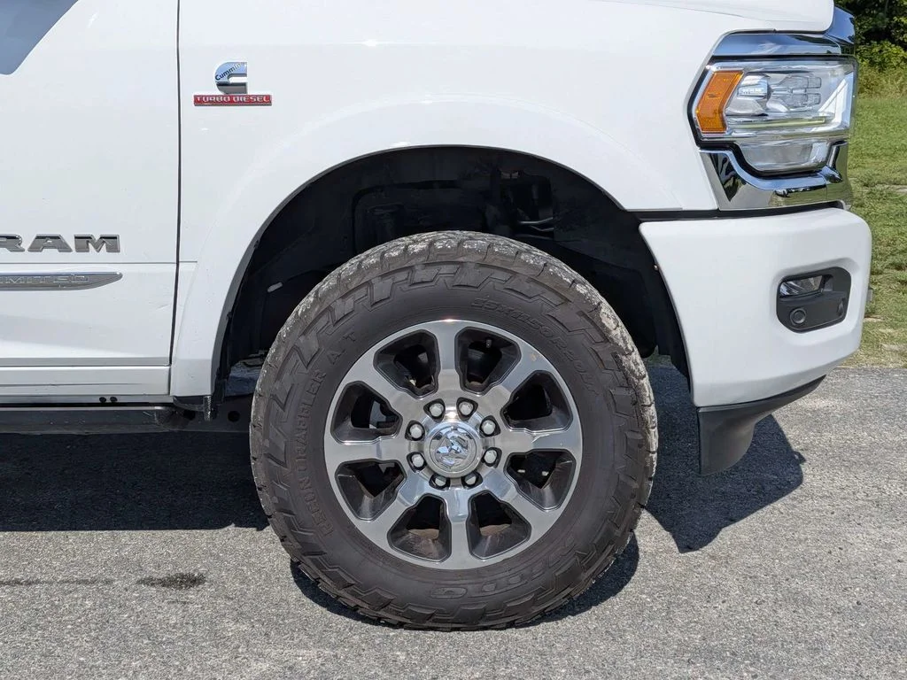 Used 2022 White Ram Limited image 11