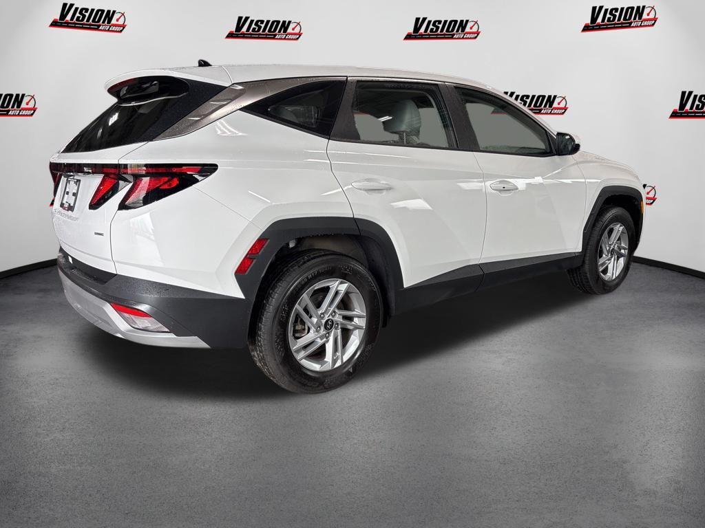 New 2026 White Hyundai SE AWD image 5